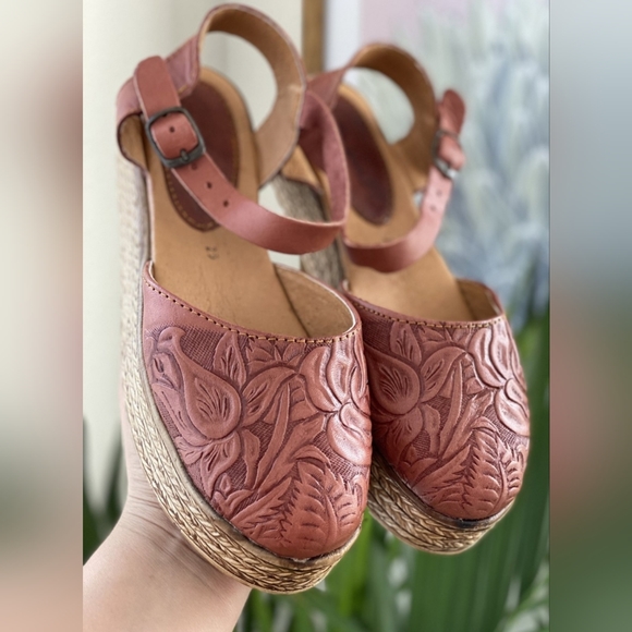 Huraches - Picture 4 of 7